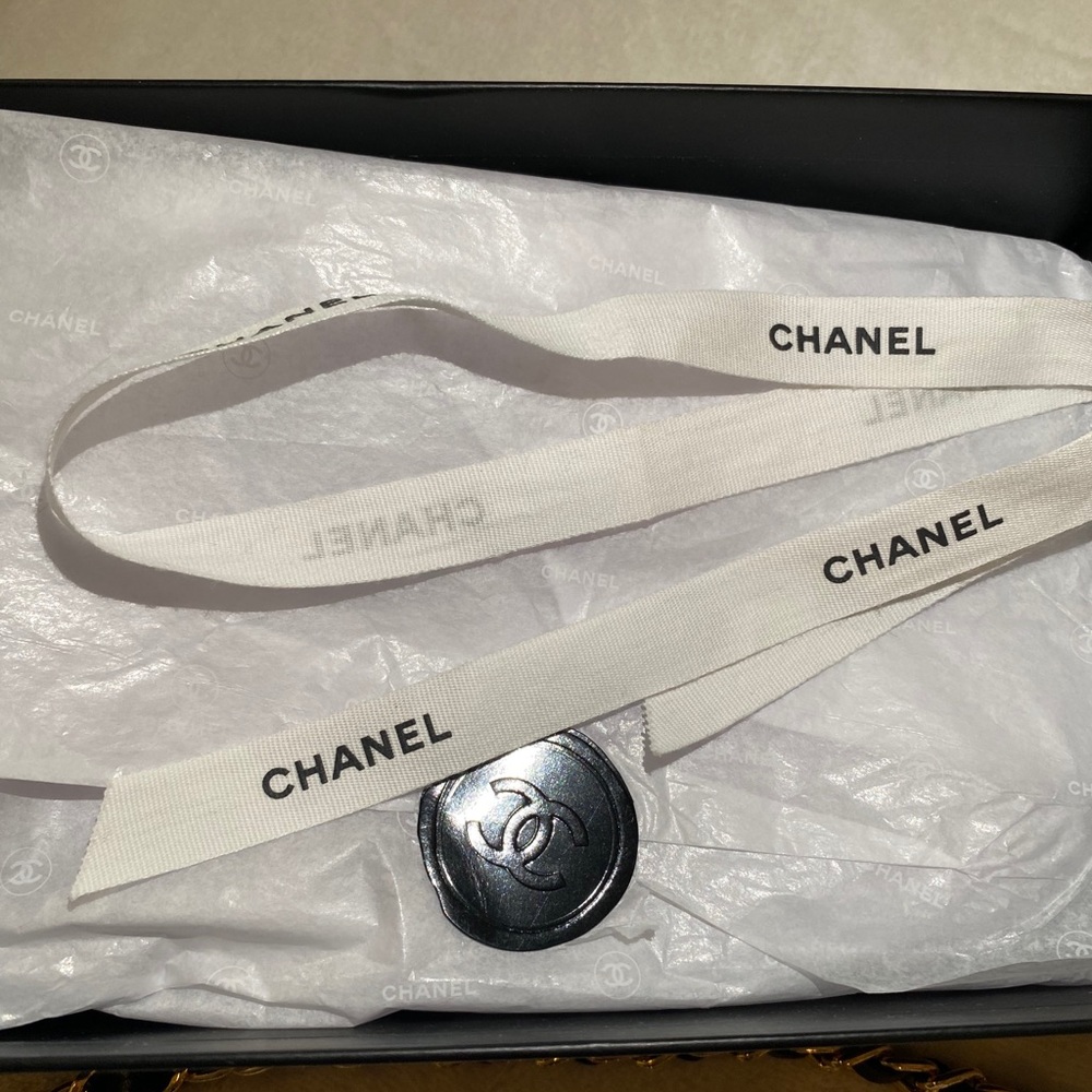 💯 Authentic CHANEL caviar wallet on chain - Picture 6 of 7